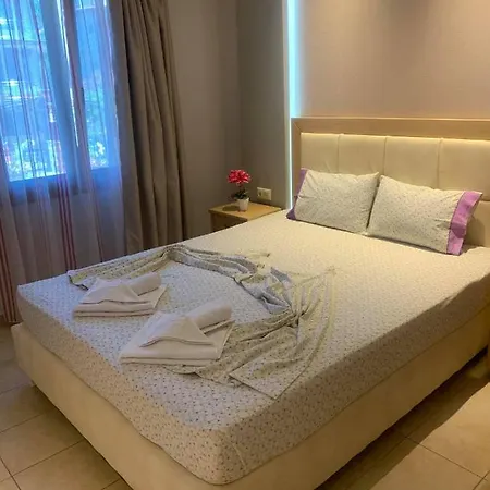 Klimis Rooms Aparthotel *