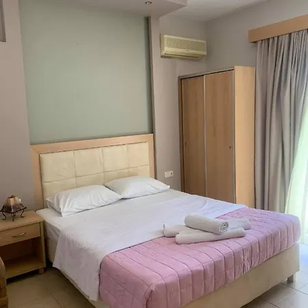 Aparthotel Klimis Rooms Potos